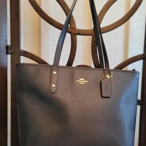 Coach City Zip Tote Midnight Navy Blue